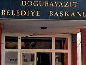 Doğubayazıt'ta belediyeye atanan kayyum istifa etti