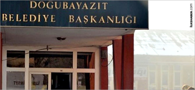 Doğubayazıt'ta belediyeye atanan kayyum istifa etti