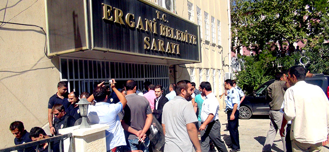 Ergani Belediyesi’ne atanan tüm kayyumlar istifa etti