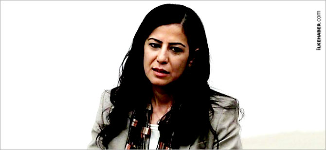 Ayla Akat Ata tahliye edildi