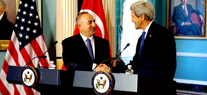 Çavuşoğlu ve Kerry 'İstanbul'dan ayrılın' uyarısını konuştu
