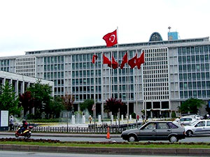 İBB 41 milyon dolarını TL'ye çevirecek