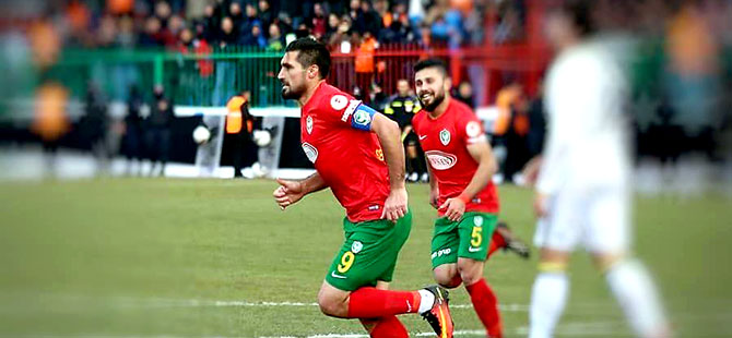 Amedspor Kaptanı Şehmus Özer hayatını kaybetti