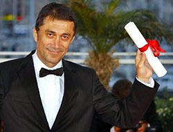 'Yalnız ve güzel ülke'ye Köşk ödülü