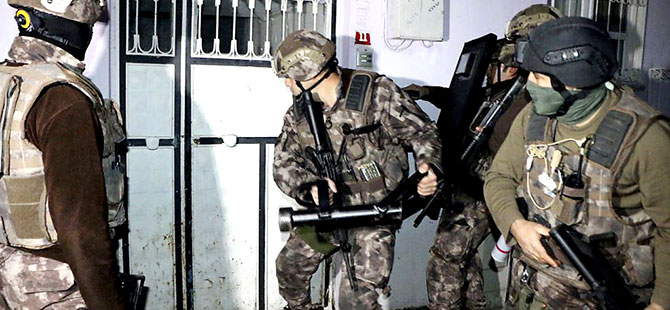 En büyük IŞİD operasyonu: 457 gözaltı