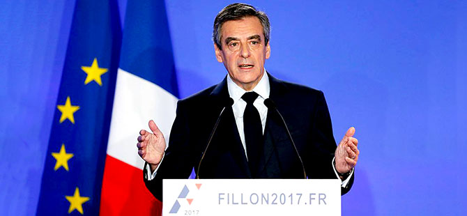 Cumhurbaşkanı adayı Fillon Fransız halkından özür diledi