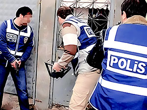 İstanbul'da 60 adrese 'rüşvet' operasyonu