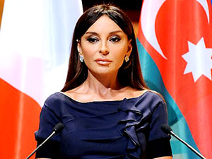 Aliyev, eşini 'başkan yardımcısı' yaptı