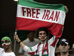 İran Milli Takımı'ndan Ahmedinecad’a gol!