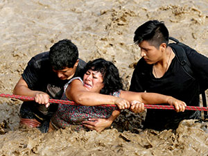 El Nino Peru'yu vurdu: 72 ölü