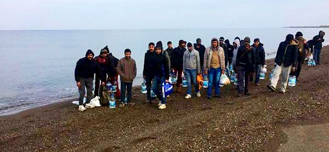 Yunanistan’ın adalarına son 48 saat içinde mülteci akını