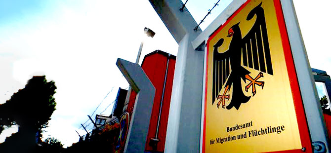 Almanya Türk askerlerinin iltica başvurusunu onayladı