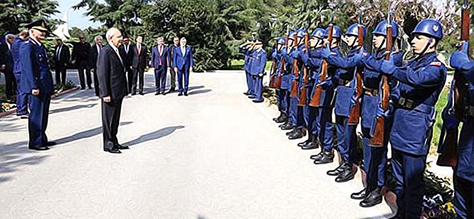 Kılıçdaroğlu'na askeri karşılamaya inceleme
