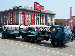 Kuzey Kore: ABD uçak gemisini vurmaya hazırız