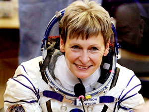 Kadın astronot uzayda rekor kırdı