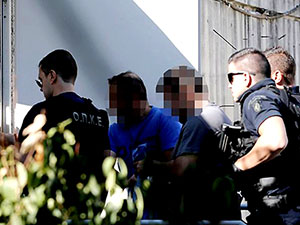 Yunanistan'dan firari askerlere iltica hakkı