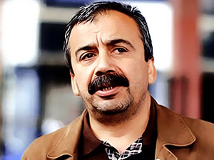 Sırrı Süreyya Önder adayı olmadığını açıkladı