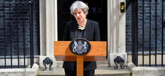 İngiltere Başbakanı Theresa May istifa ediyor
