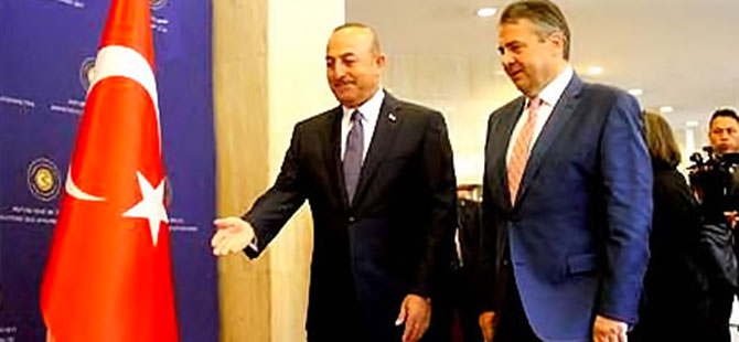 Alman bakana İncirlik izni yok