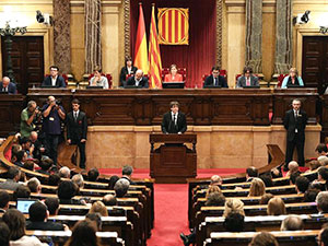 Katalan lider bağımsızlık ilanını erteledi