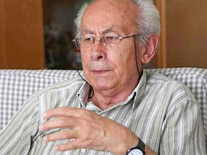 Fikret Başkaya gözaltına alındı