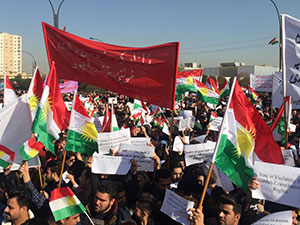 Kürdistan halkı İbadi'yi protesto etti