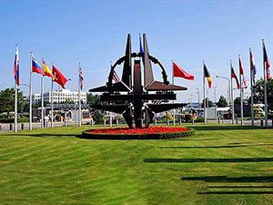 NATO'dan Rusya'ya 'ihlal' uyarısı