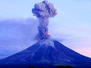 Mayon Yanardağı'nda 24 saatte 6 patlama