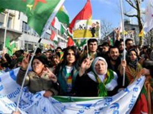 Alman polisi Afrin protestosunu dağıttı