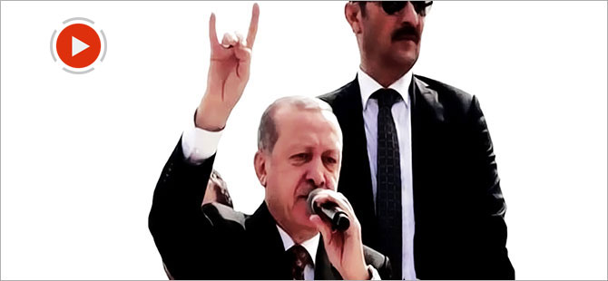 Erdoğan, Mersin'de ‘bozkurt’ işaretiyle selam verdi