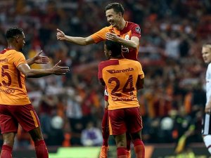 Derbinin galibi Galatasaray: 2-0