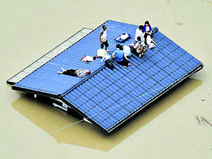 Japonya’da şiddetli yağmur: En az 64 ölü