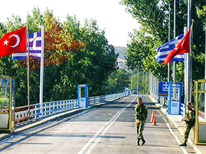 Türkiye’de tutuklu bulunan Yunanistan askerleri serbest bırakıldı