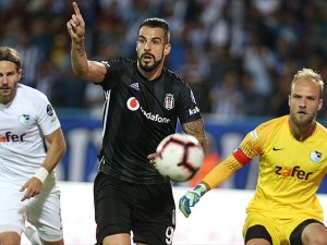 Beşiktaş 3 puanı 3 golle aldı