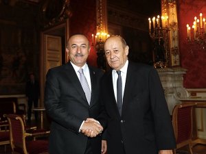 Çavuşoğlu, Fransız mevkidaşı ile görüştü