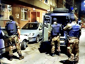 Yurt dışına para gönderen 417 kişi hakkında gözaltı kararı