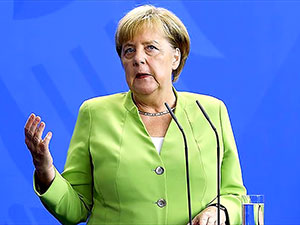 Merkel: Avrupa ordusu vizyonu üzerinde çalışmalıyız