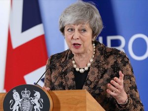 Theresa May'den Tony Blair'e Brexit tepkisi