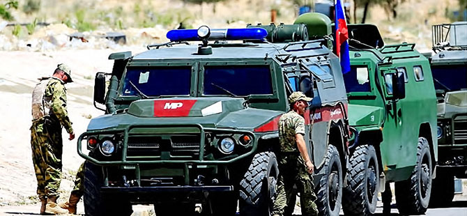 Rusya Menbiç'te devriye faaliyetine başladı