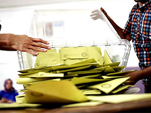 İstanbul'da geçersiz oyların yüzde 72'si sayıldı