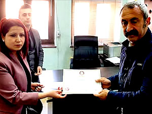 TKP’li Fatih Maçoğlu mazbatasını aldı