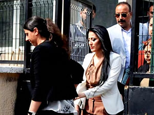 ‘Ayşe öğretmen’ cezaevine girdi