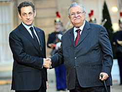 Irak Cumhurbaşkanı Talabani Paris'te