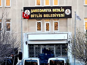 Erdoğan’ın Yardımcısı: Bitlis’te indirilen Kürtçe tabela takılacak