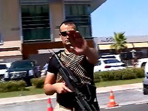 Hewler’de Türkiye’nin konsolosluk çalışanlarına saldırı