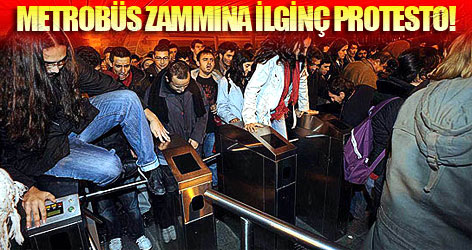 Metrobüs zammına ilginç protesto