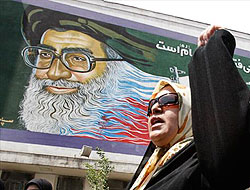 İran'da Gösteriler Durmuyor