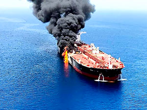 Suudi Arabistan yakınlarında İran petrol tankeri vuruldu