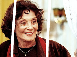 Yıldız Kenter yaşamını yitirdi