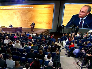 Putin, yıl sonu basın toplantısında soruları yanıtladı